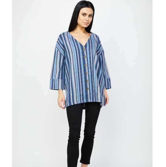 RD&KoKo Tops - RD&Koko barback button down top NWT
